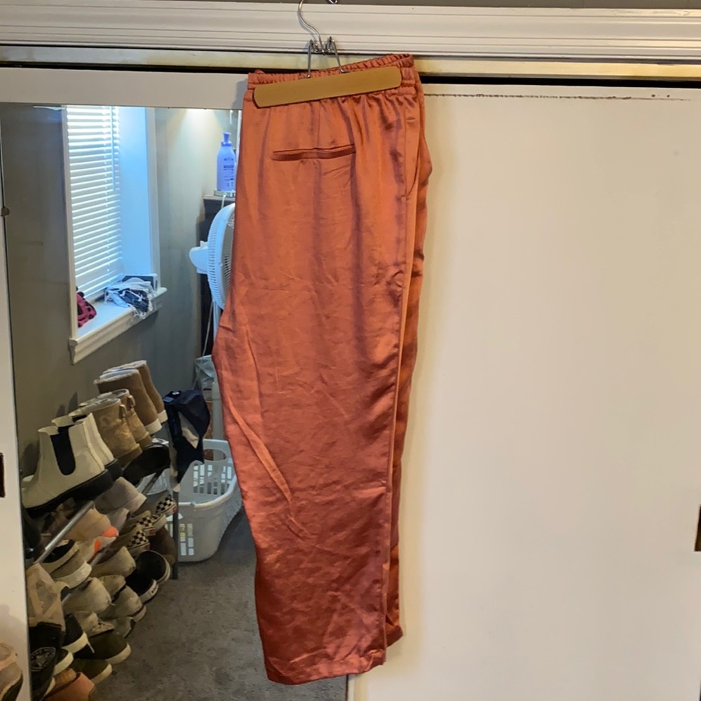 NWT Pink satin ankle pants